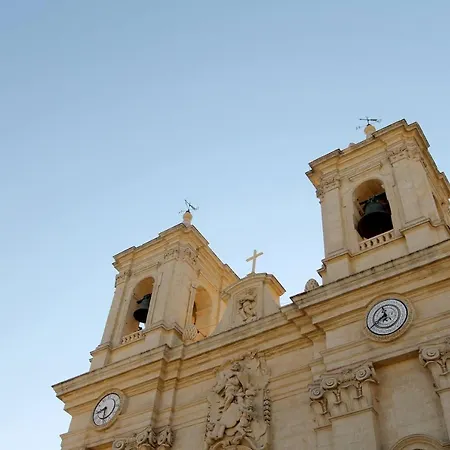 Hotel The King George Village Boutique Living