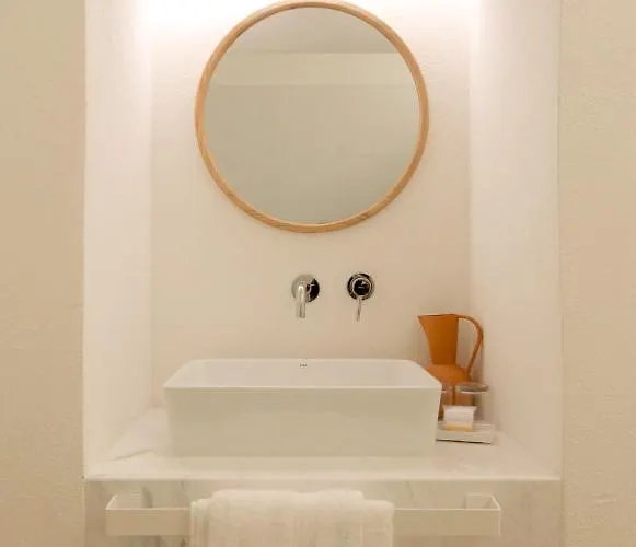 The King George Village Boutique Living Hotel