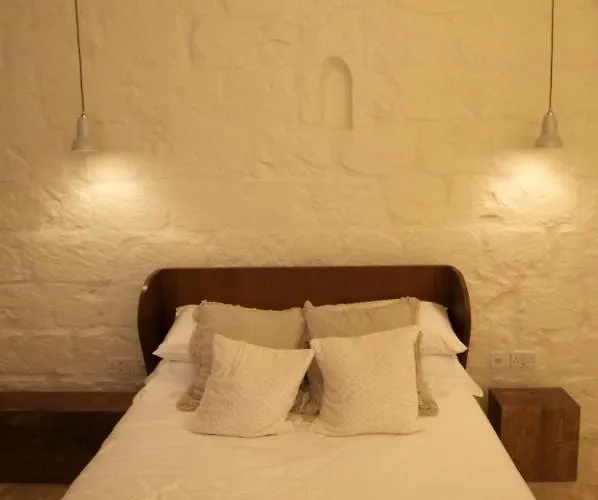 The King George Village Boutique Living 3*