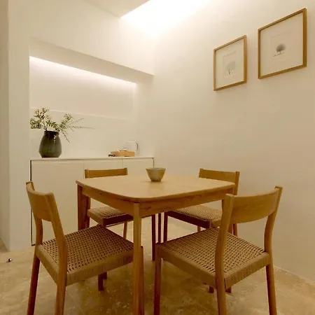The King George Village Boutique Living Hotel *