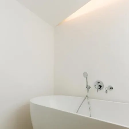 Hotel The King George Village Boutique Living *