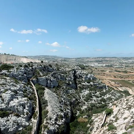 The King George Village Boutique Living 3* Gharghur