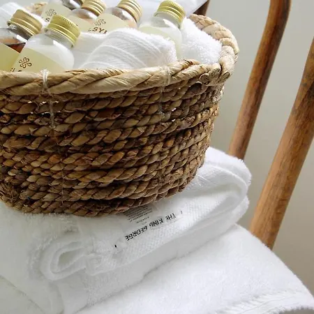 The King George Village Boutique Living 3*