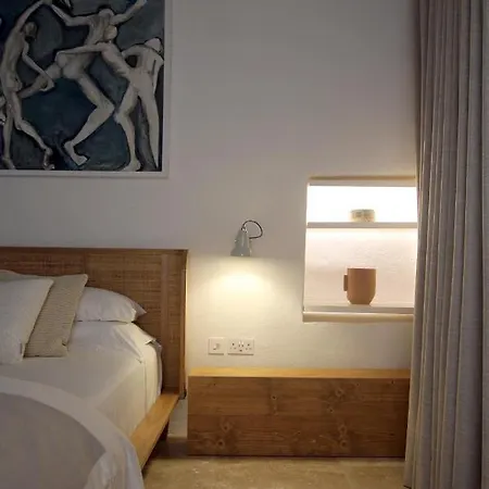 The King George Village Boutique Living 3*