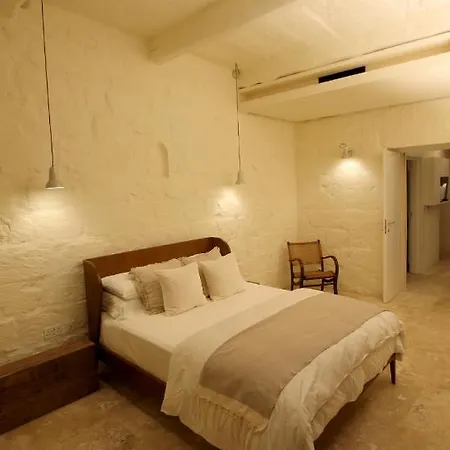 The King George Village Boutique Living 3* Gharghur