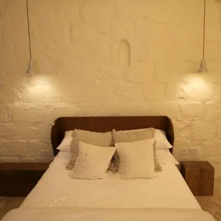 The King George Village Boutique Living 3*