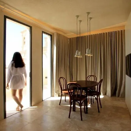 The King George Village Boutique Living 酒店 3*