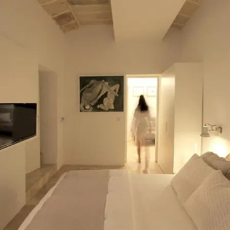 The King George Village Boutique Living Hotell