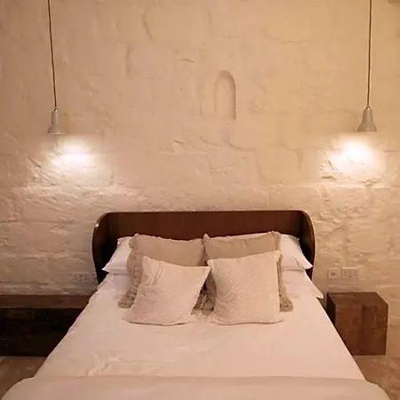 The King George Village Boutique Living Hotel 3*