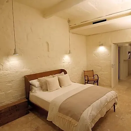 The King George Village Boutique Living Hotell 3*