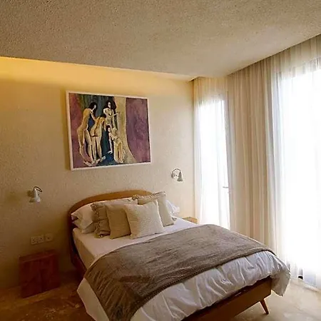 The King George Village Boutique Living Hotel 3*