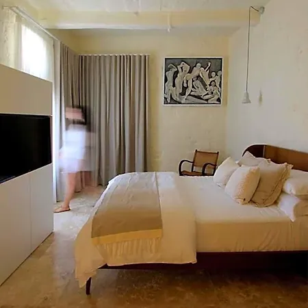 Hotel The King George Village Boutique Living 3*