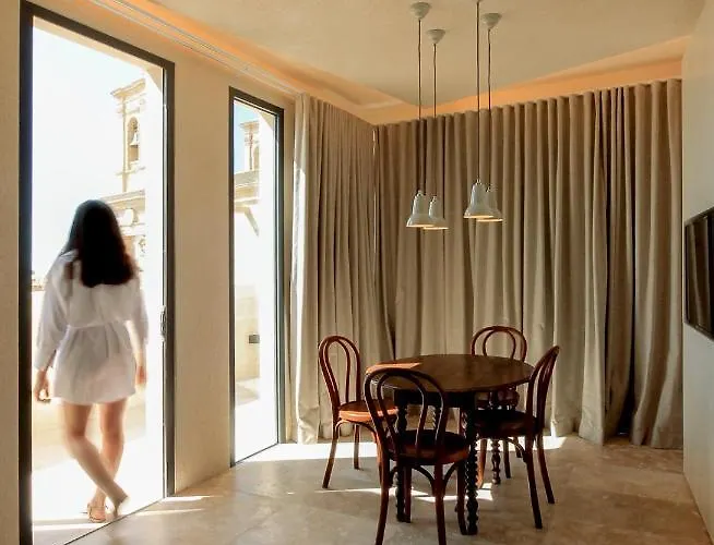 Hotel The King George Village Boutique Living 3*