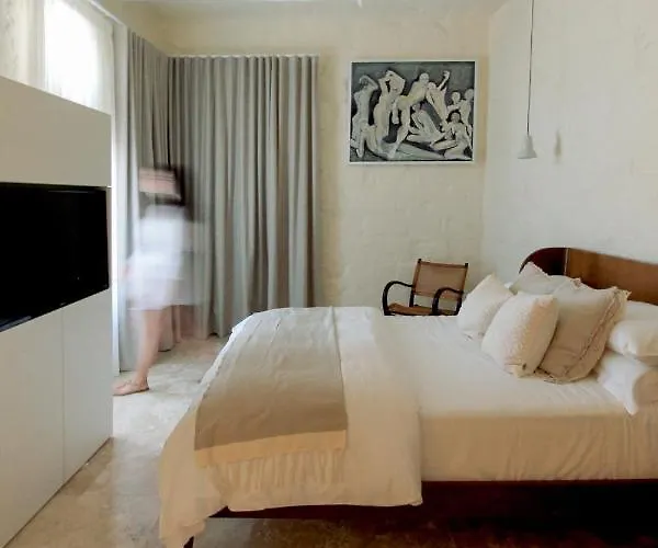 The King George Village Boutique Living