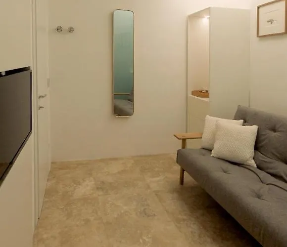 The King George Village Boutique Living 3*