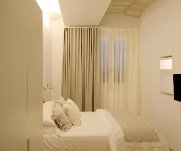 The King George Village Boutique Living